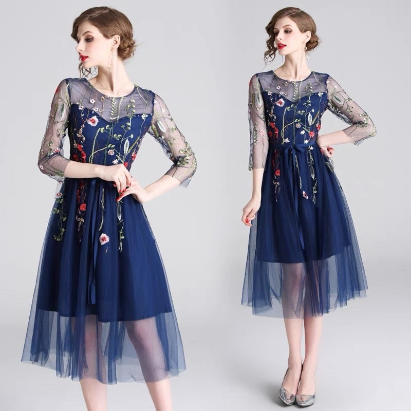 [READY] LD 84/88 Emery Navy Brukat Lace Dress